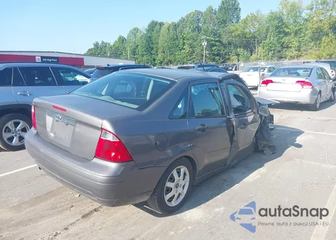2005 Ford Focus Zx4 из США, поврежденный, VIN 1FAFP34N85W192677
